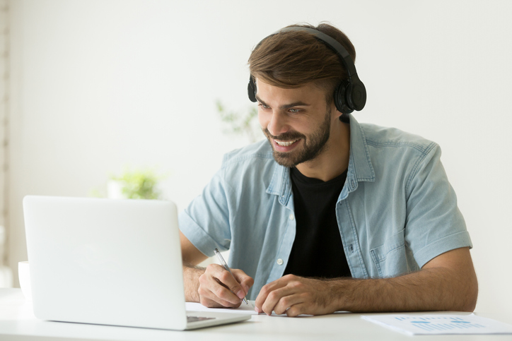 It is possible to join an engineering school after a Bachelor’s degree or a BUT